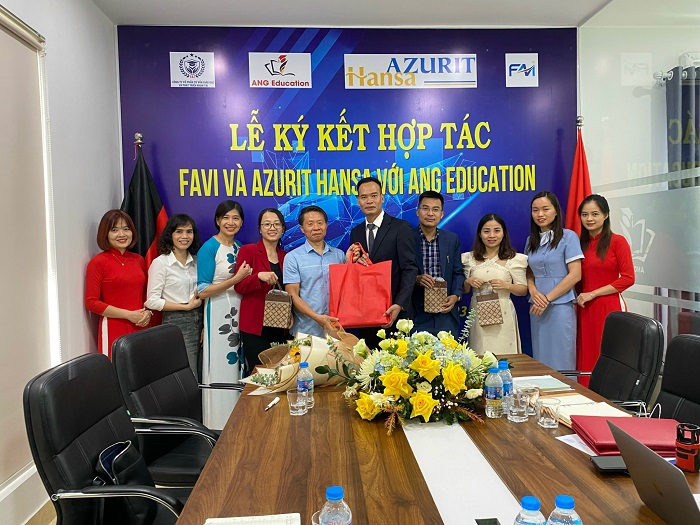 Lễ ký kết hợp tác giữa Favi & Azurit Hansa và ANG Education